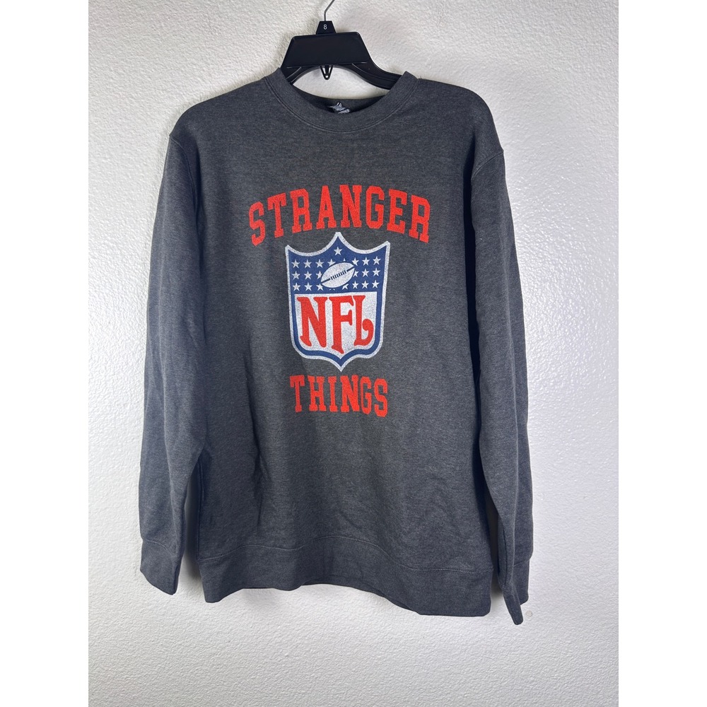 Netflix‎ Stranger Things NFL Sweatshirt Mens Medium Gray Eleven Christmas Lights